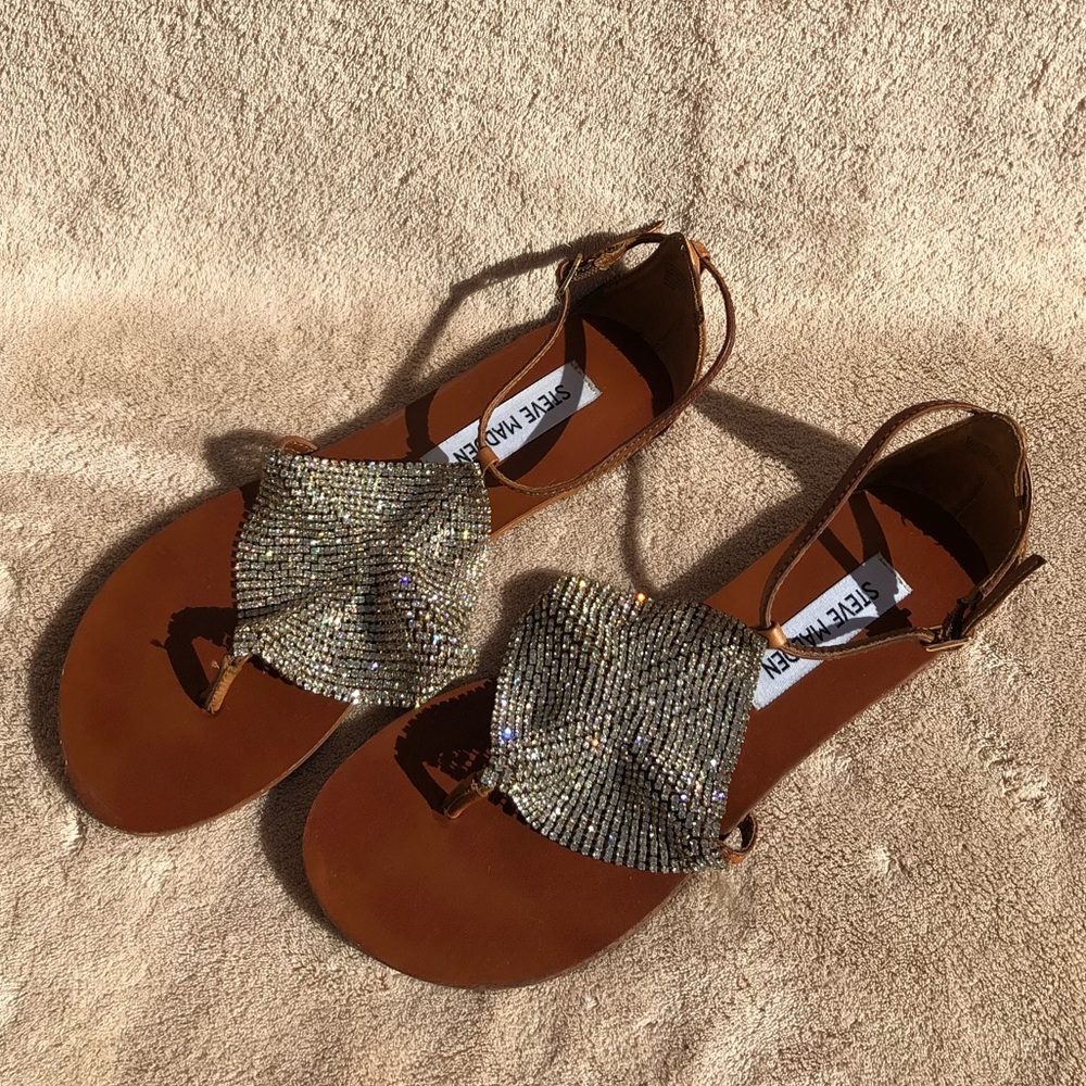 🆒 🔥 Steve Madden Shineyy sandals, size 5.5